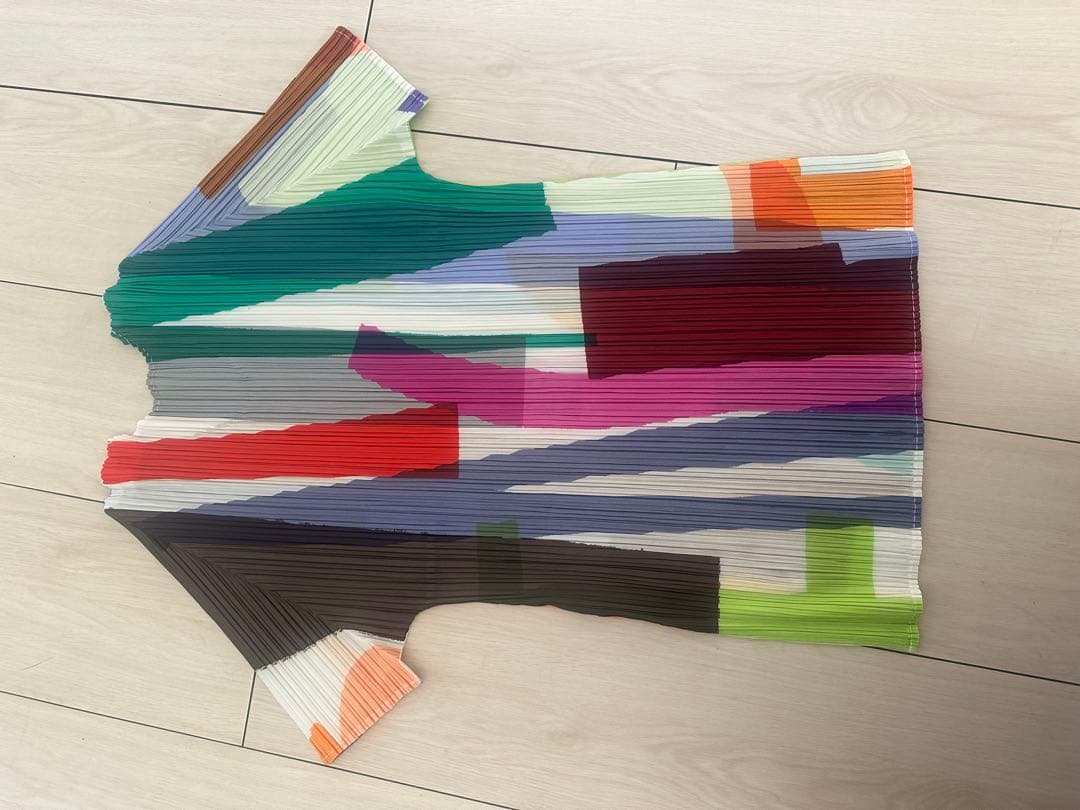 Pleats Please Issei Miyake トップス