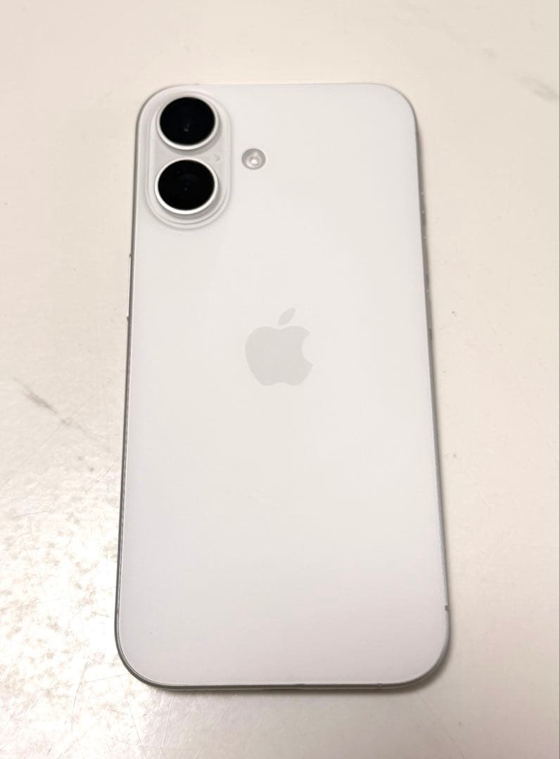 ［美品］iPhone16 128GBホワイトSIMフリー