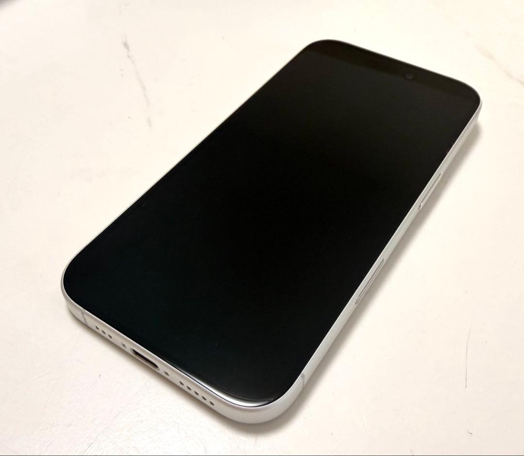 ［美品］iPhone16 128GBホワイトSIMフリー
