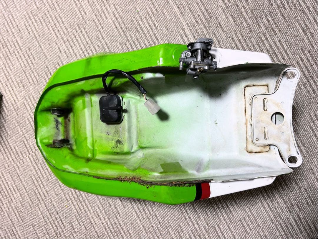 カワサキKR250 燃料タンク