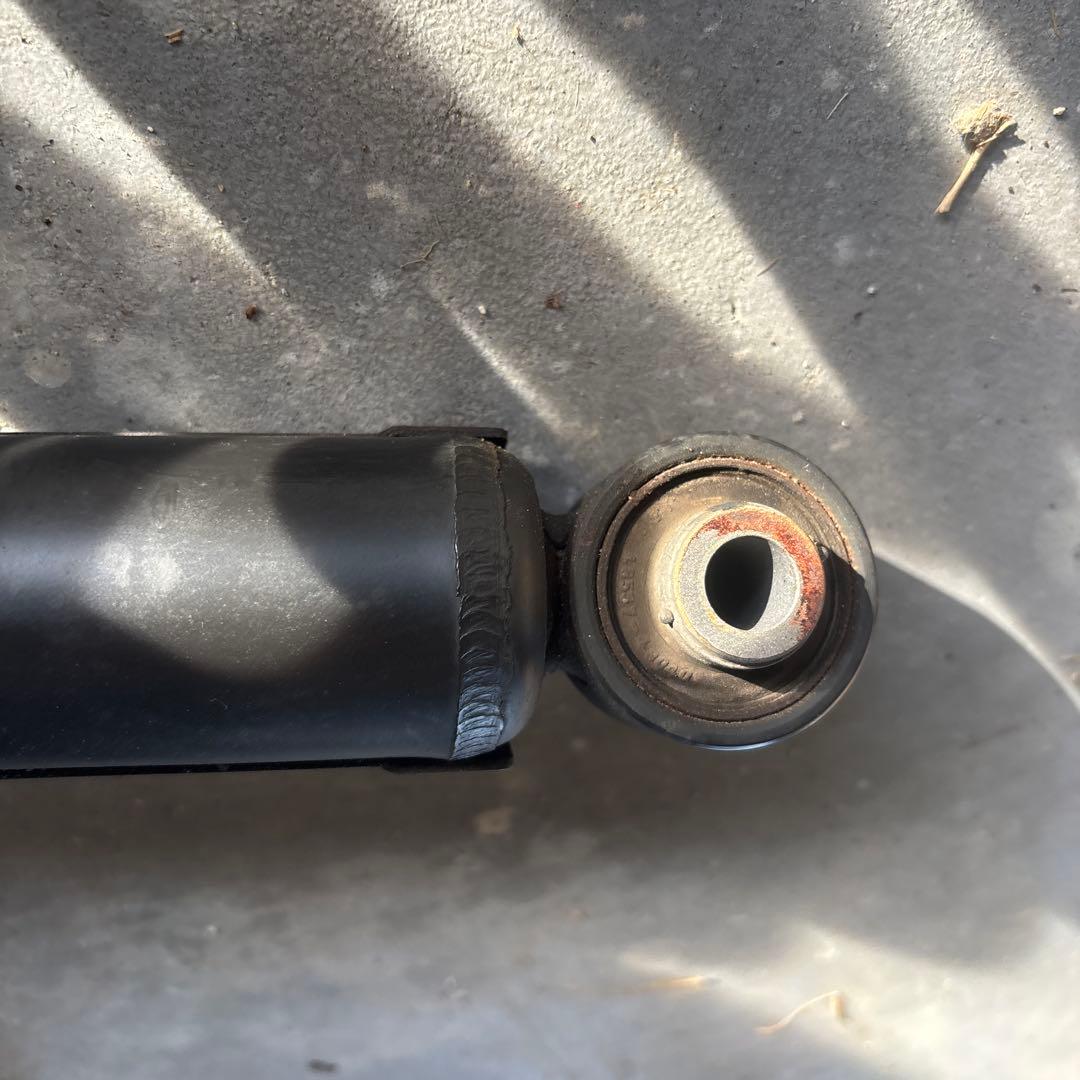 60 ハリアー プレミアムの純正サス