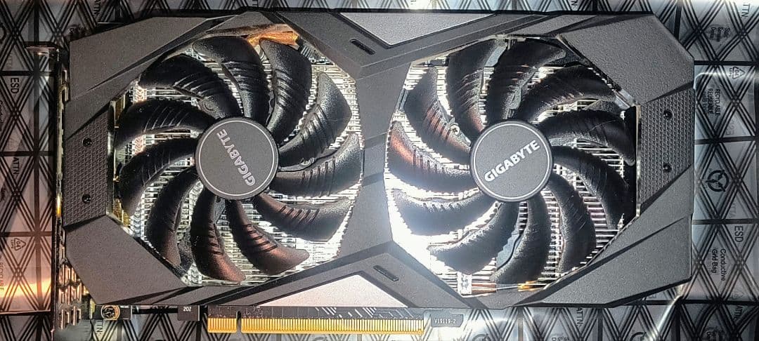 グラフィックボード・グラボ・ビデオカード GIGABYTE RTX1660SUPER GDDR6 6GB