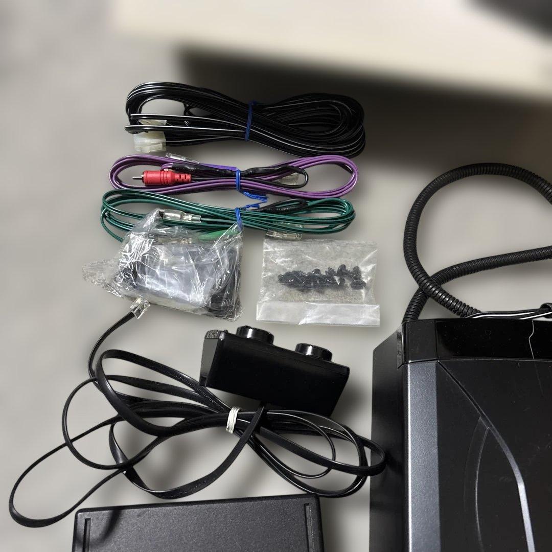 ALPINE SWE-1200 パワードサブウーファー　アルパイン