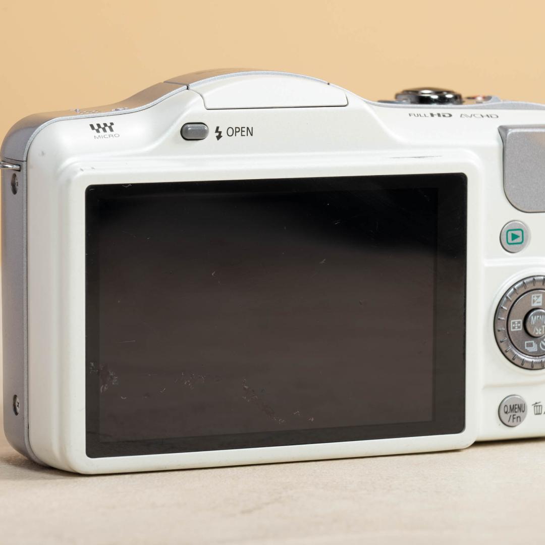 【写ルンです感覚のコンデジ】LUMIX DMC-GF3 32mm スマホ転送OK