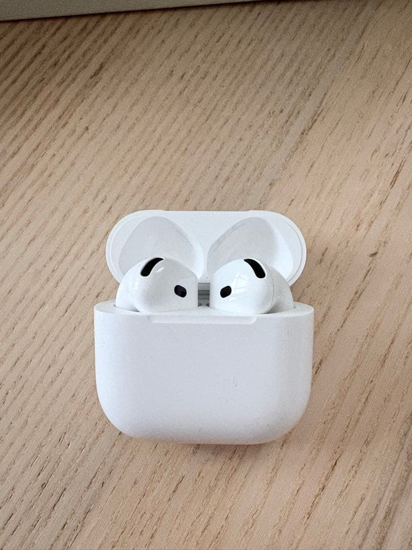 AirPods4 アクティブノイズキャンセリング　本体 ホワイト