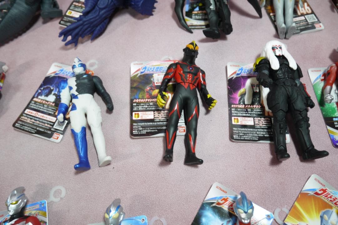 ウルトラヒーローシリーズ　ウルトラ怪獣シリーズ　タグ付きソフビ28体