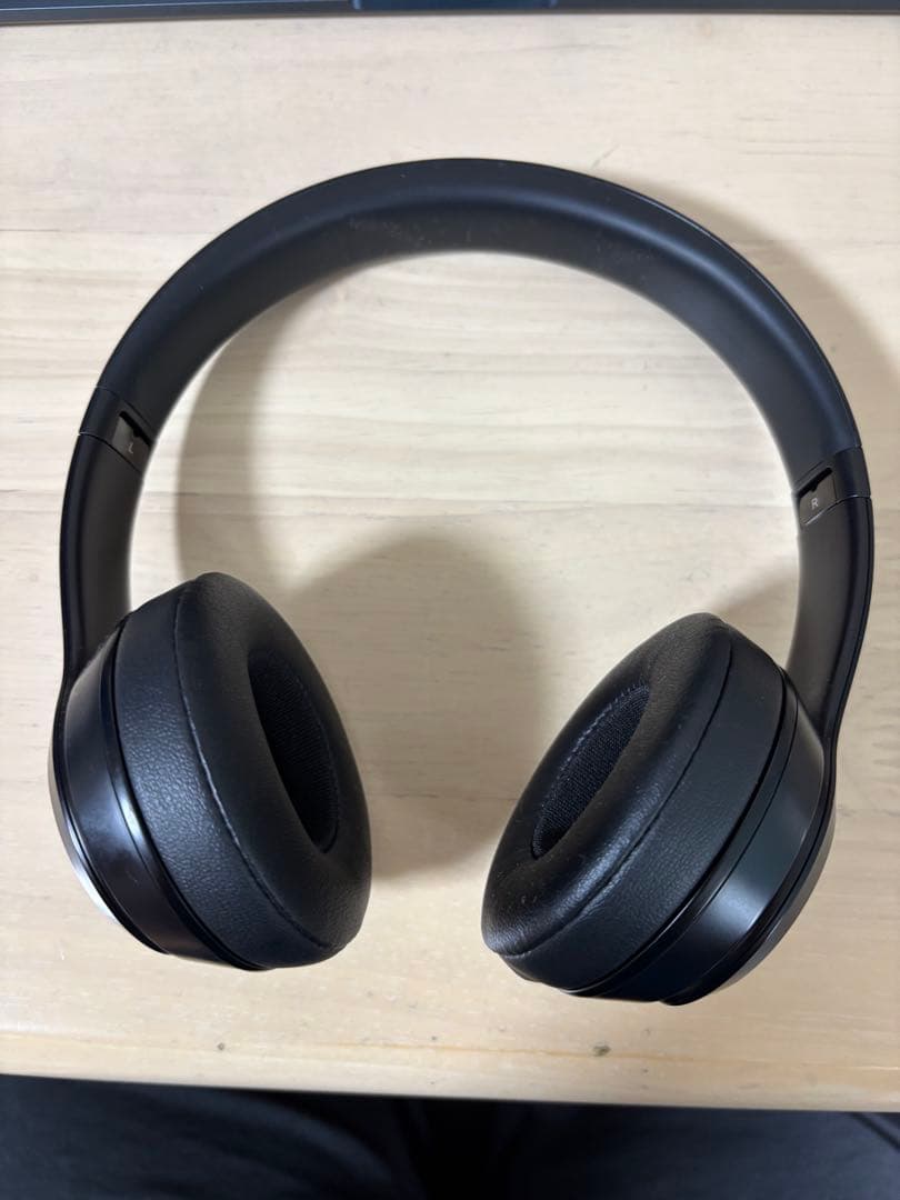 Beats solo3ワイヤレスヘッドホン ブラック