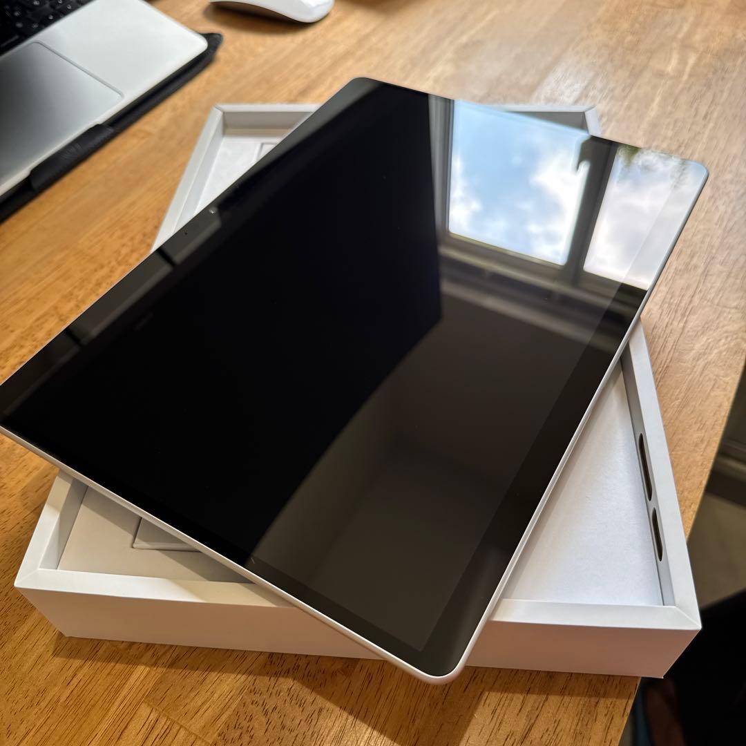 美品 Microsoft Surface Pro 9 シルバー 本体 128GB