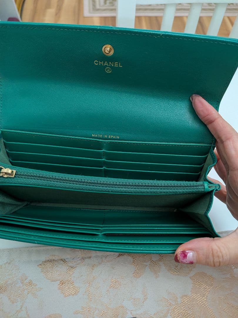 CHANEL ターコイズ 長財布