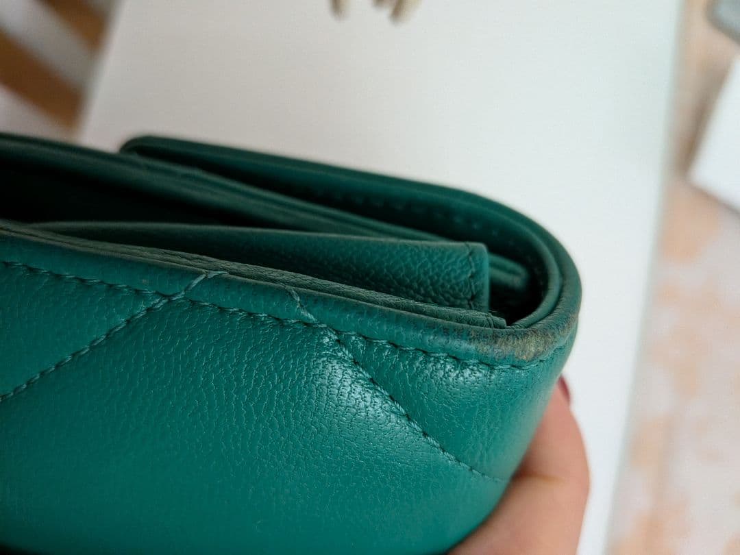 CHANEL ターコイズ 長財布