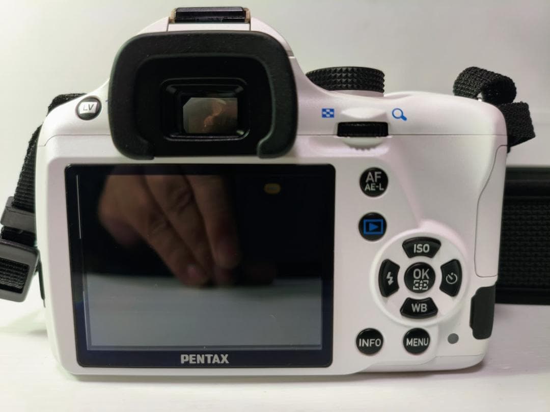 【たけさん用】【黒死病対策】【内臓電池交換】PENTAX K-50　ホワイト