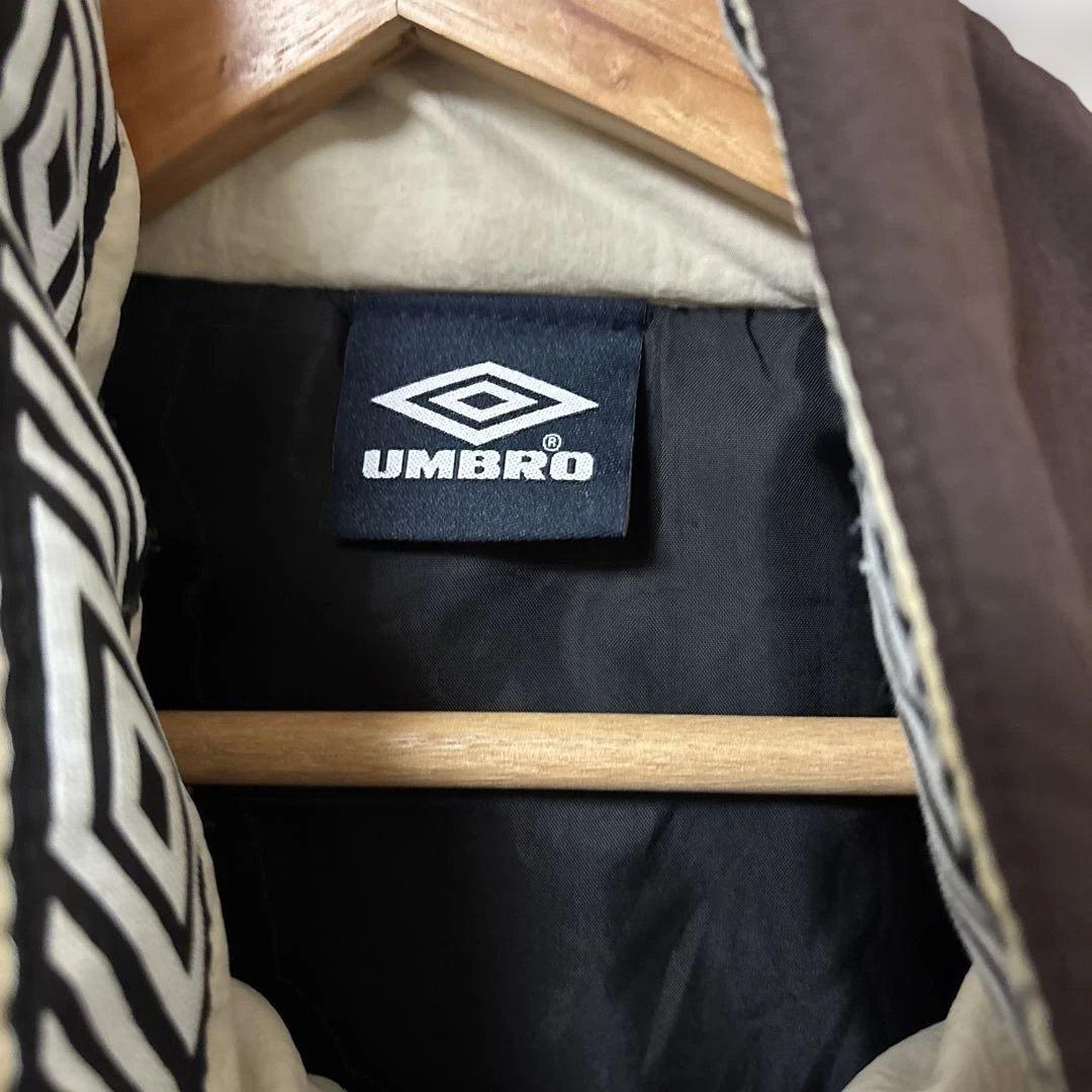 UMBRO ブラウン ナイロンジャケット サッカークラブロゴ付き