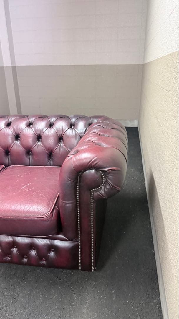 ディスティンクティブ チェスターフィールド エセックス 3シーター ソファ