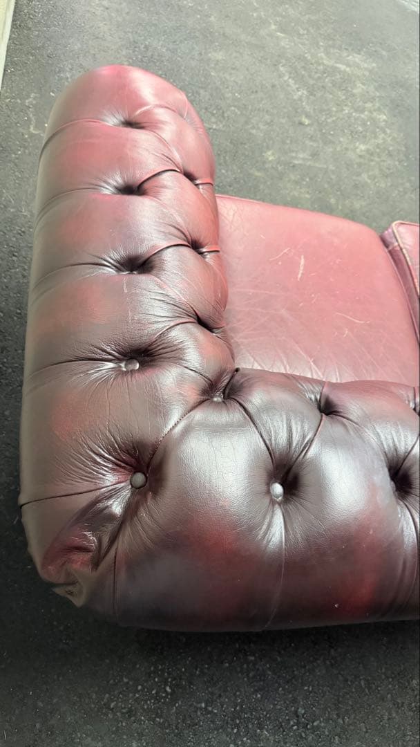 ディスティンクティブ チェスターフィールド エセックス 3シーター ソファ