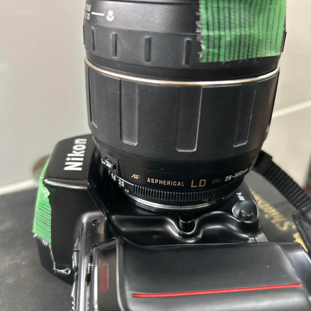 Nikon F90X 一眼レフカメラ　Tamron 28-300mmレンズ