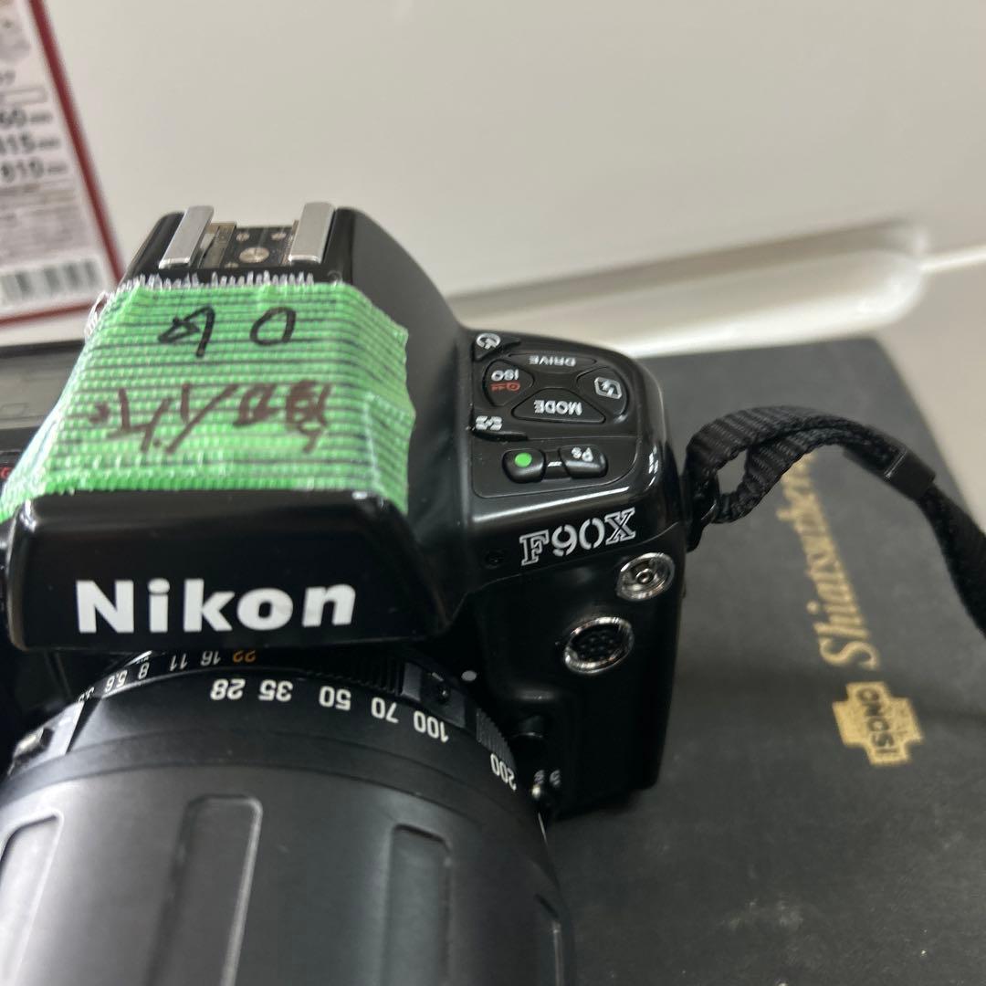 Nikon F90X 一眼レフカメラ　Tamron 28-300mmレンズ
