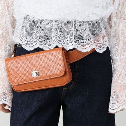 新品　SPICK AND SPAN　ウエストポーチ　メッセンジャーバッグ　牛革