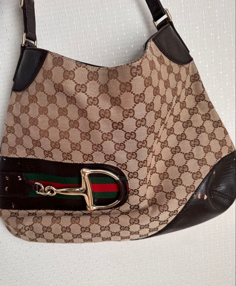 GUCCI GGキャンバス レザーバッグ