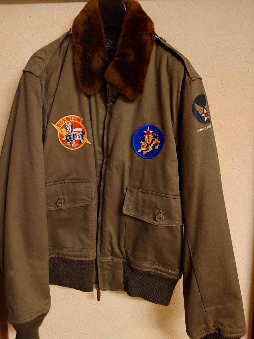 バズリクソンズ　B-10