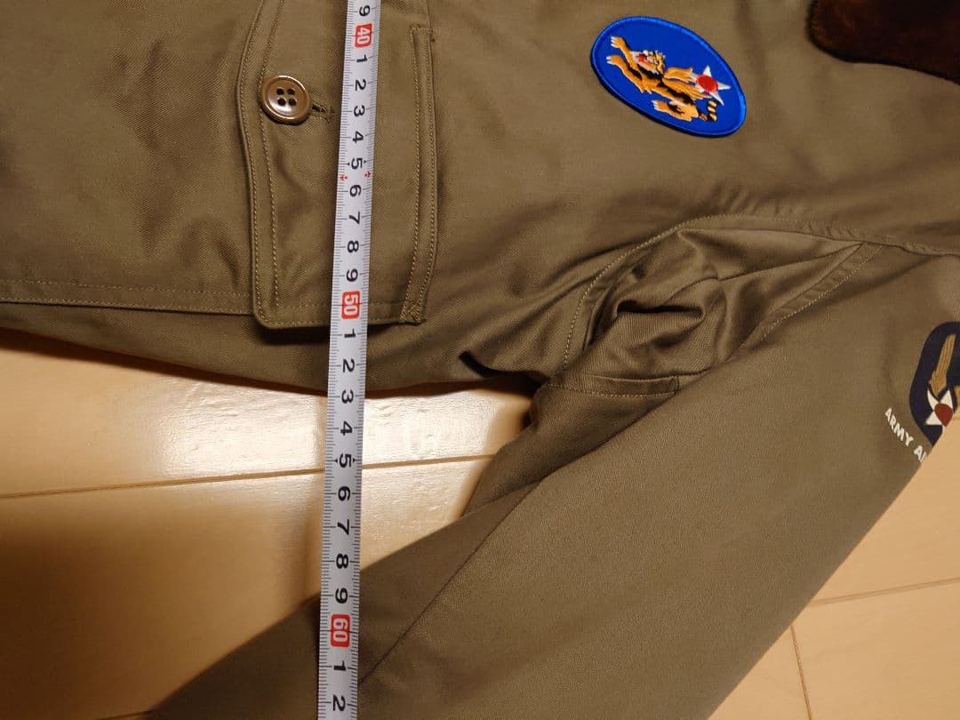 バズリクソンズ　B-10