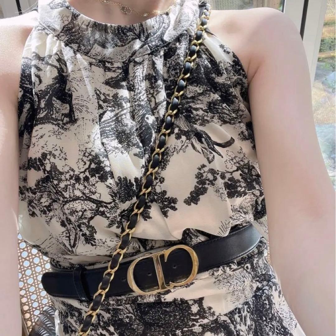 Christian Dior ベルト　ゴールドバックル　ゴールドロゴ　レザー