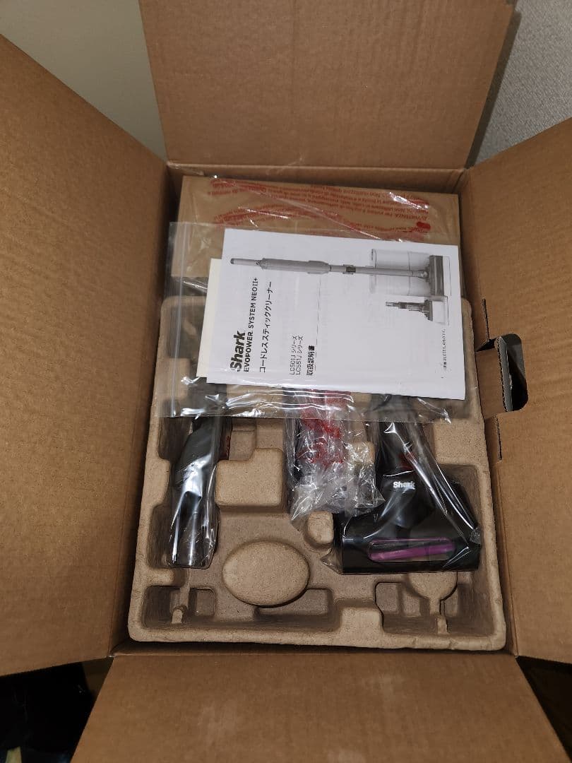 値下げ　Shark コードレススティッククリーナー LC501J