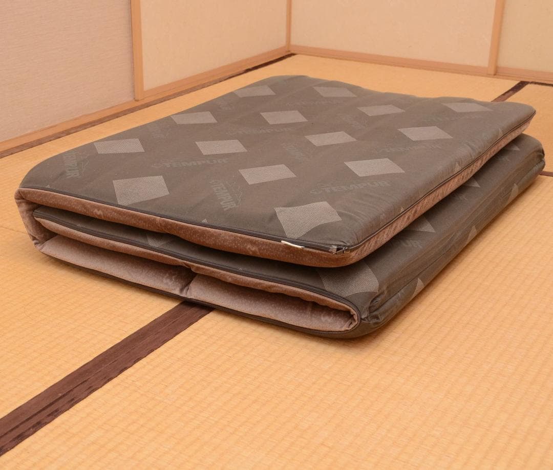 テンピュール低反発シングルマットレス　フトンデラックス　デンマーク製定価10万円