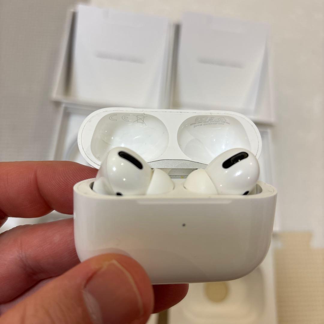 AirPods Pro2 第2世代　ワイヤレス　箱もう一つおまけ