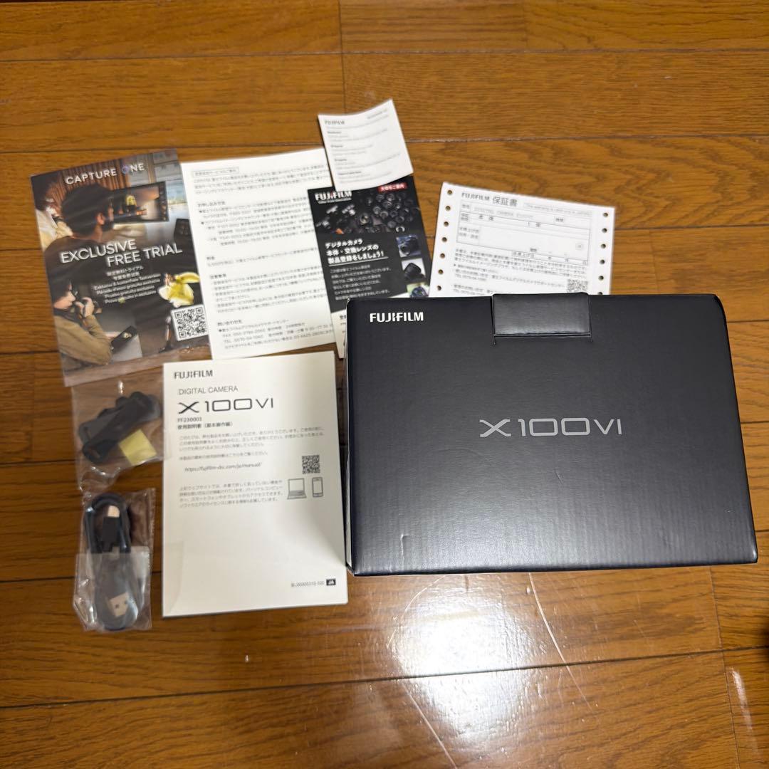美品 Fujifilm X100VI コンパクトデジタルカメラ