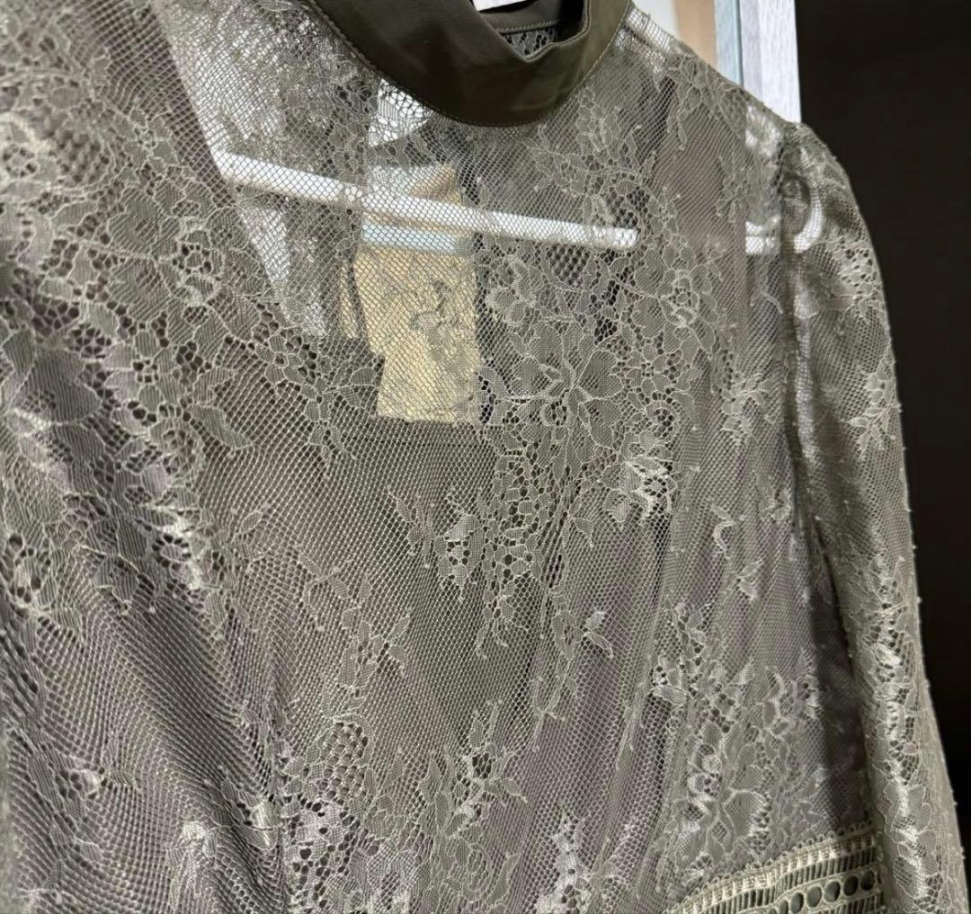 オリーブグリーン ペプラムドレス