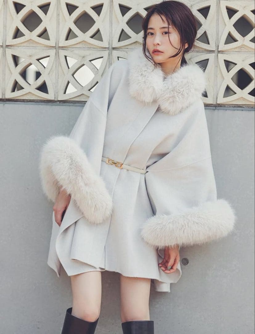 SNIDEL ファー付きミドルケープコート