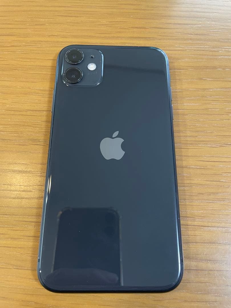 iPhone 11 、バッテリー最大容量76%、使用キズあり、SIMフリー