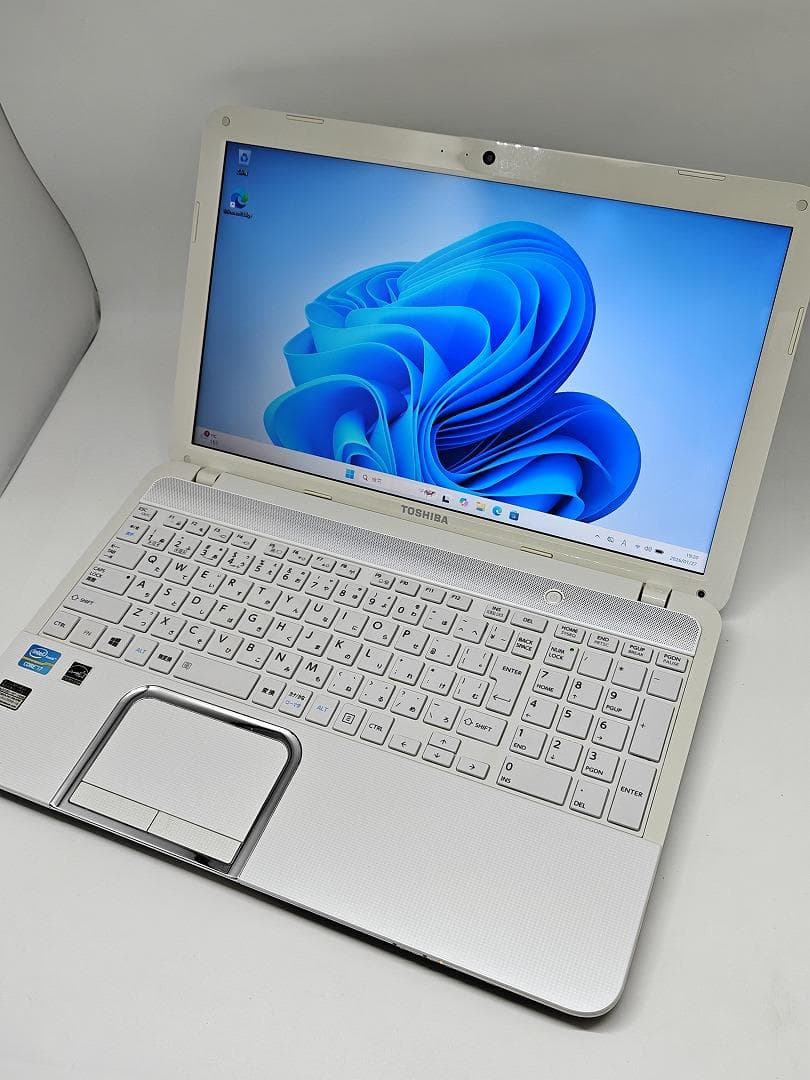 【東芝】爆速 Corei7/新品SSD128GB ノートパソコン D10