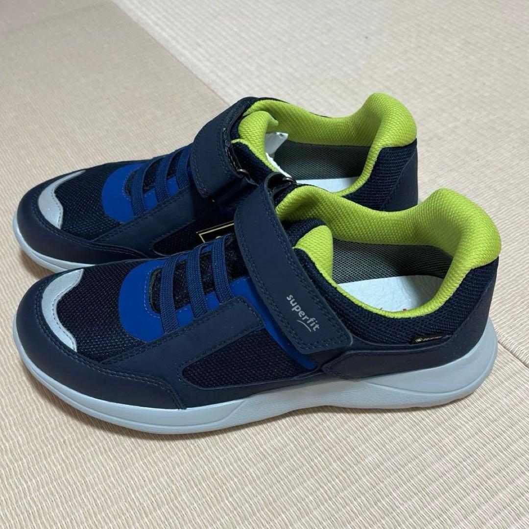 GORE-TEX キッズシューズ ネイビー/ブルー