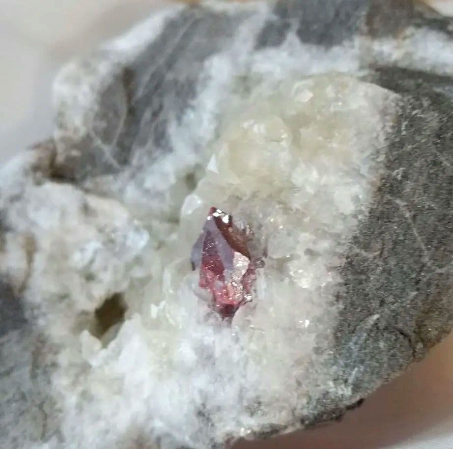 魔法と錬金術の石❇️中国産 シナバー クォーツ ドロマイト 共生鉱物 大きめ原石