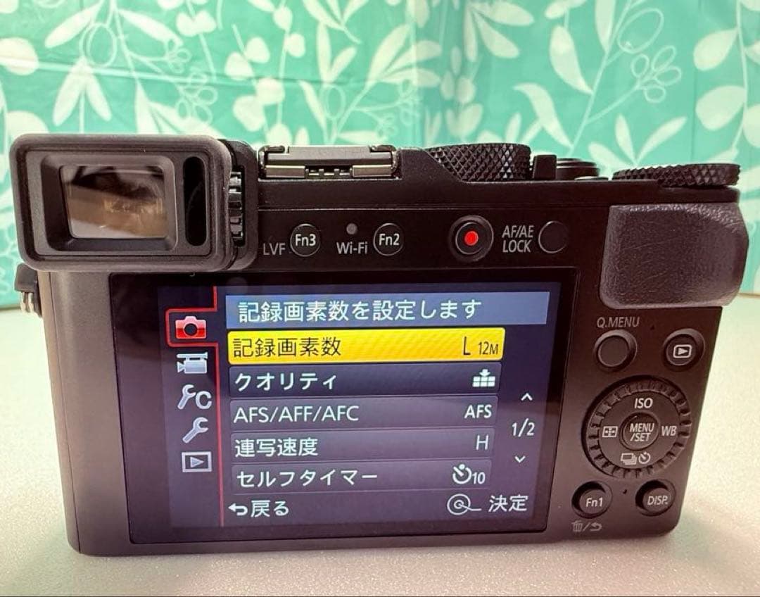 LUMIX DMC-LX100 4Kデジタルカメラ 使用感無 付属品充実