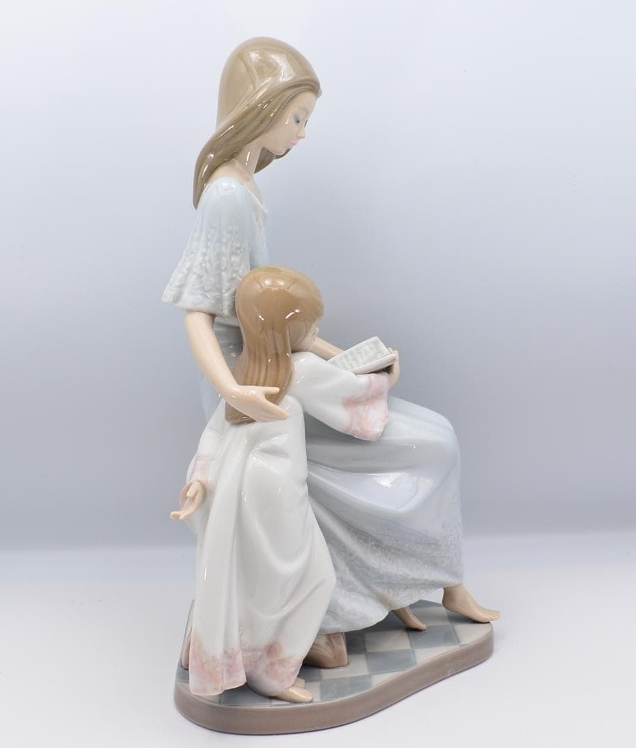 お休み前のおとぎ話　＃5457　★リヤドロ　スペイン　ポーセリン　ご成約済み