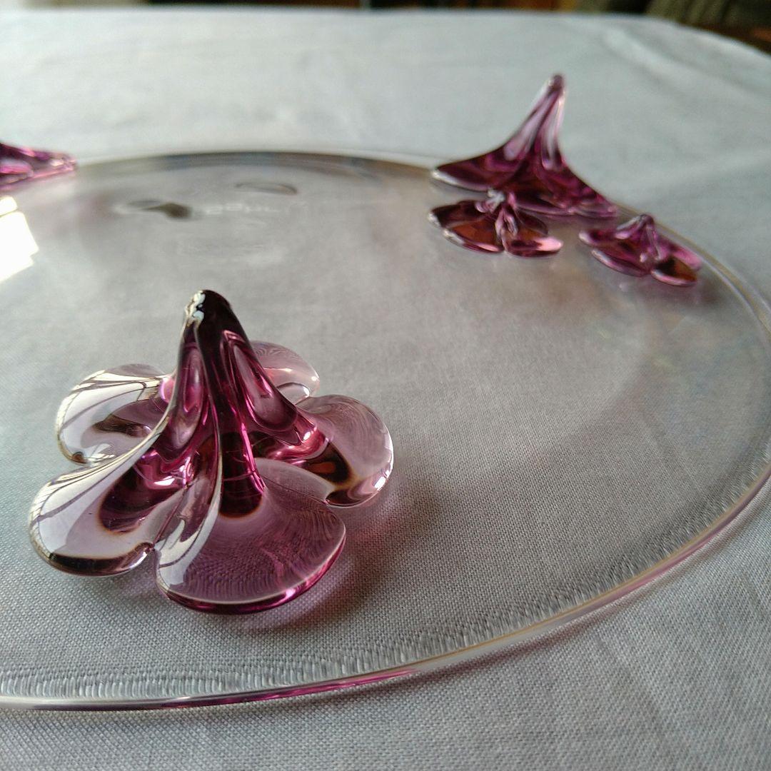 未使用　スガハラ ガラス　カメリア　23cm足つきプレート　ギフトBOX