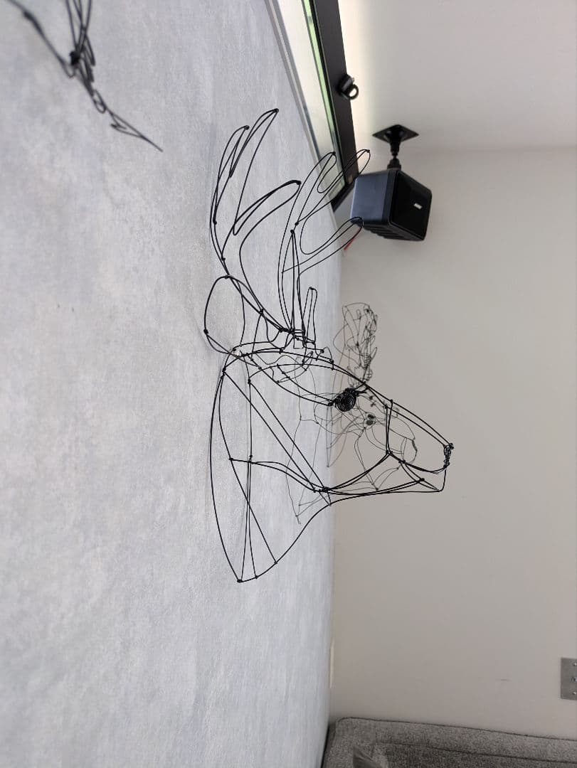 鹿のワイヤーアート