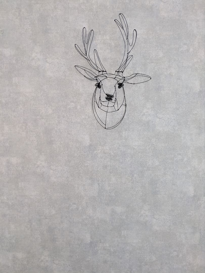 鹿のワイヤーアート