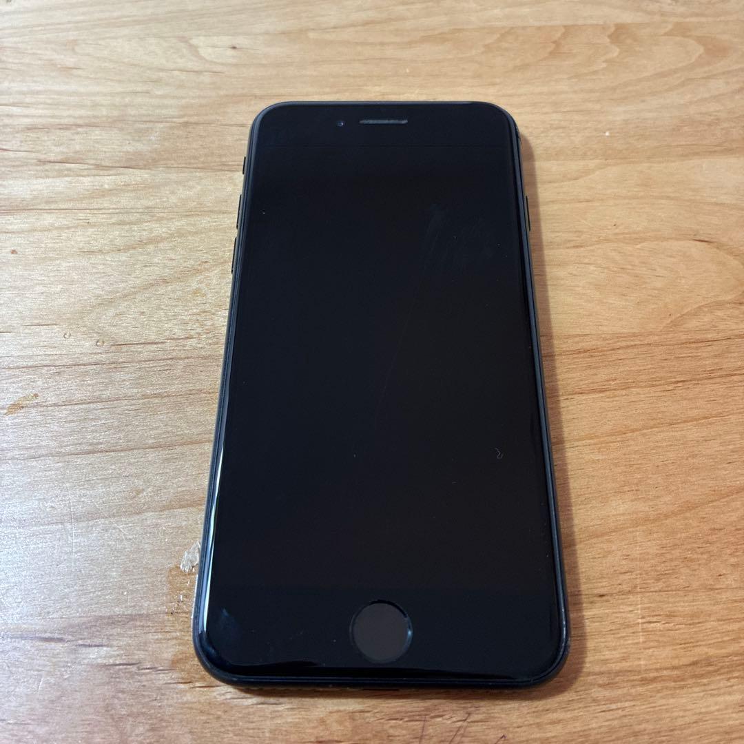 iPhone SE 第2世代　64GB