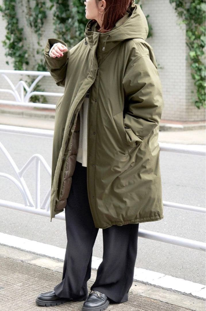 完売 新品 Spick and Span 撥水フーデッドダウンコート カーキ