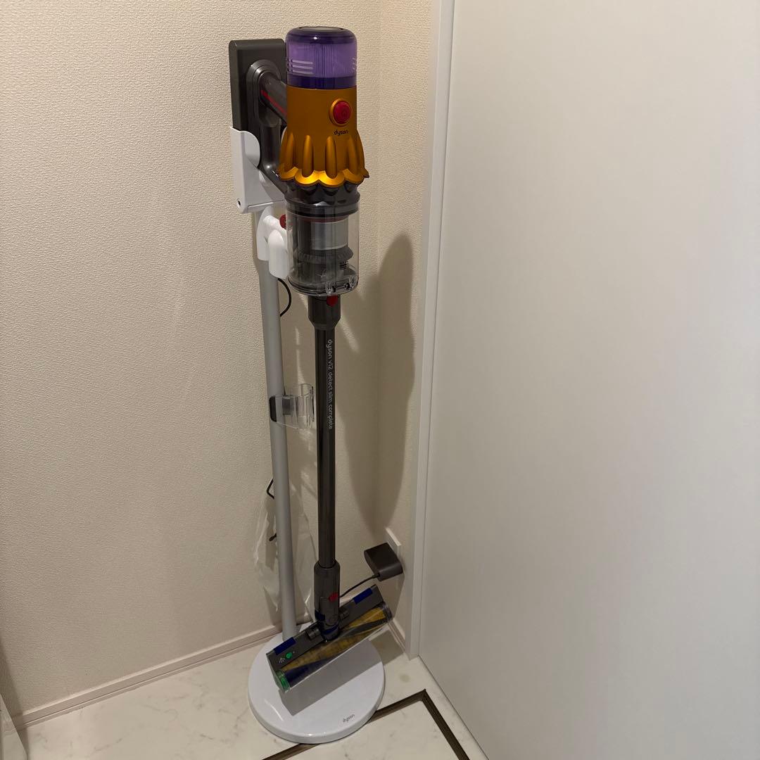 Dyson Vシリーズ 掃除機 紫・金 充電スタンド付き