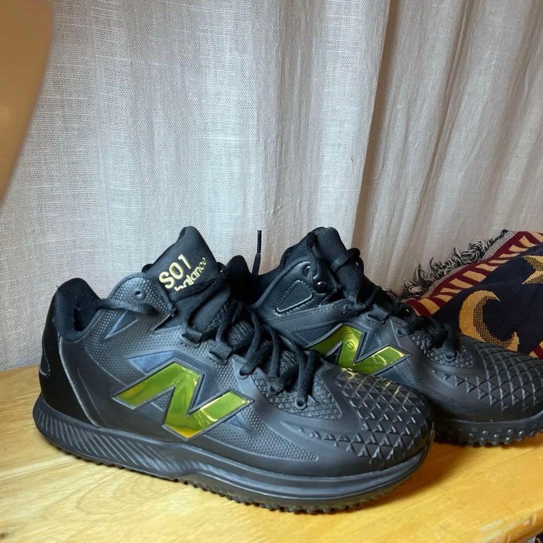 New Balance 901トレーニングシューズ ブラック/ゴールド大谷モデル