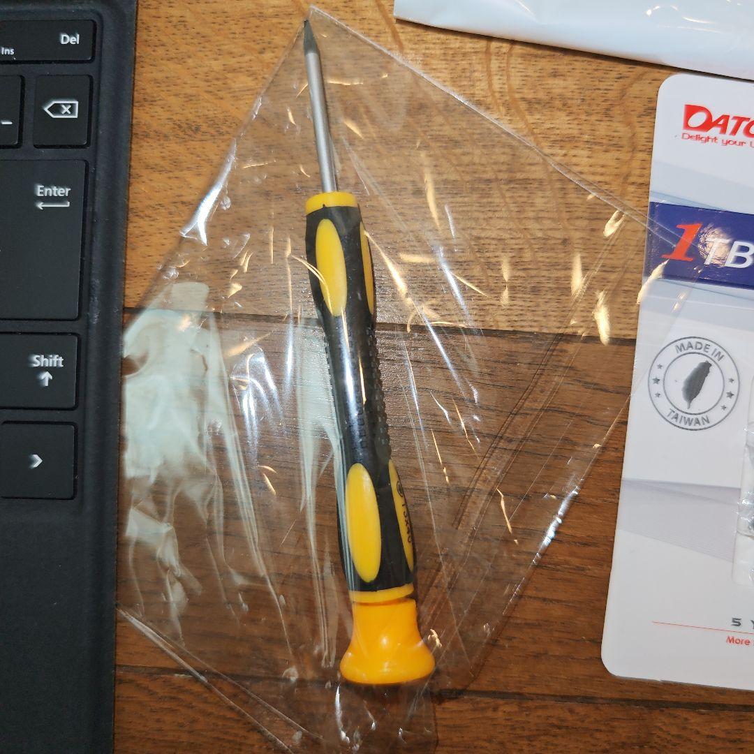 注目！サーフェスプロ8 8G/128G Office2021　ssd1tbキット