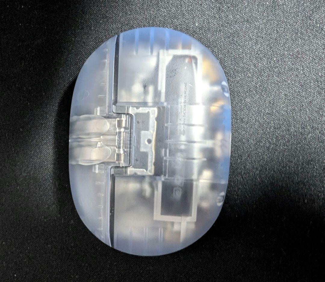 Beats Studio Buds+ クリア スケルトン