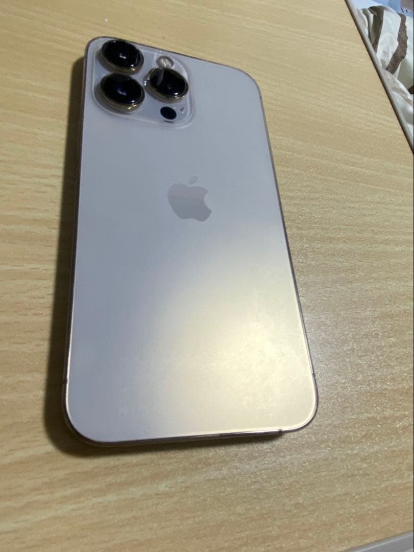 ナ*ト様 Apple iPhone 13 Pro ゴールド　本体