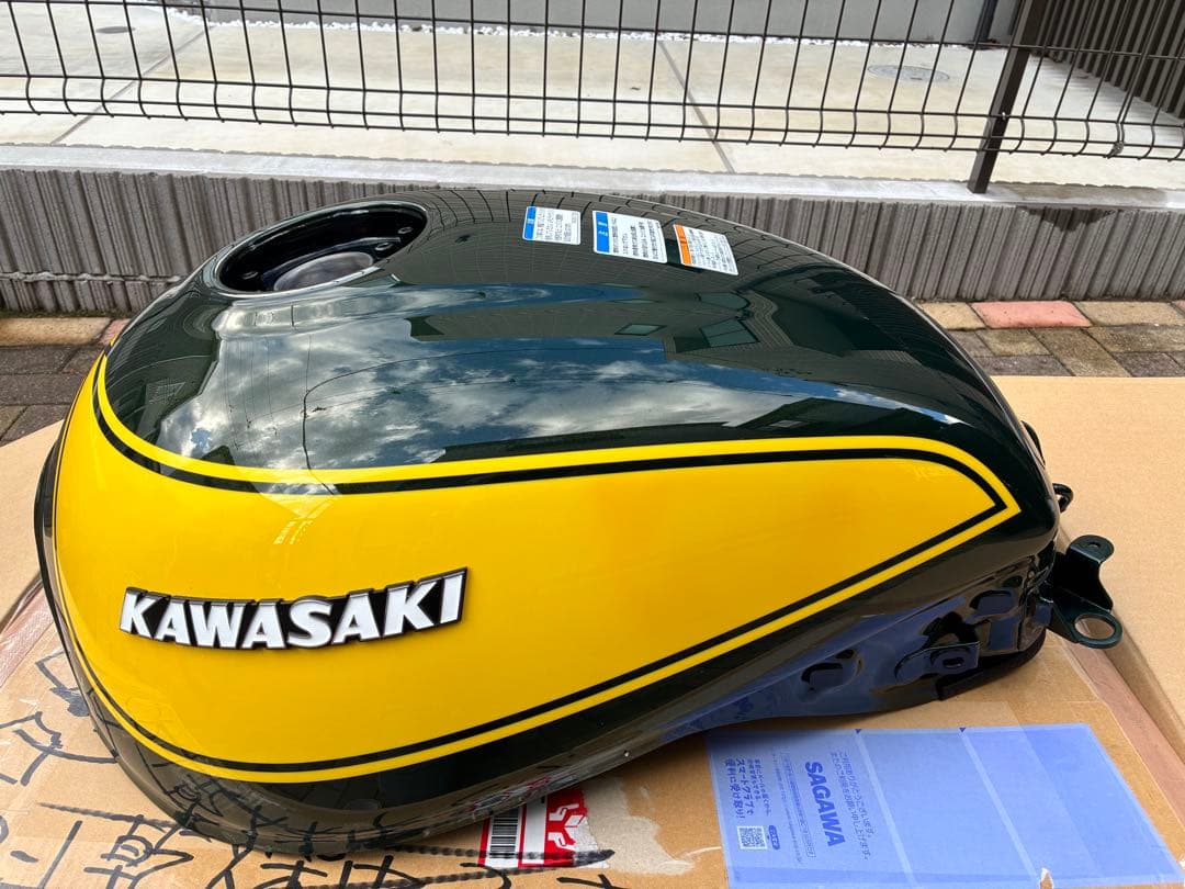 KAWASAKI z900rsイエローボールエディション 燃料タンク
