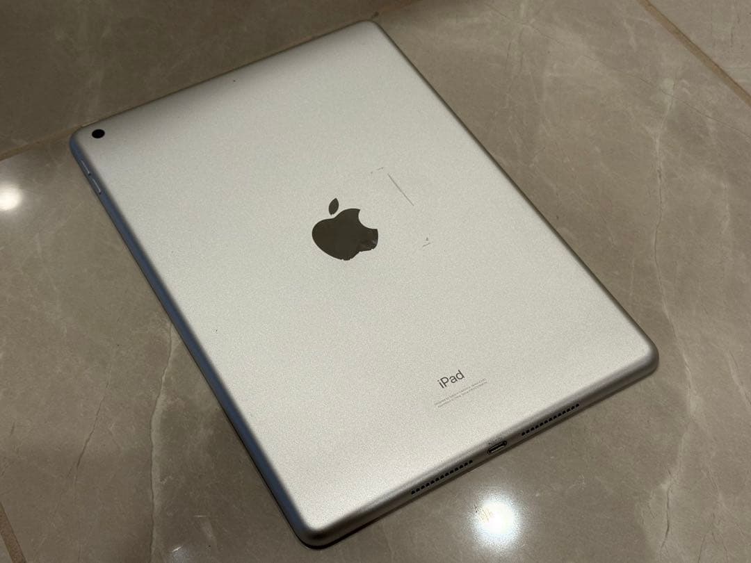 iPad7第7世代32GB WIFIモデル