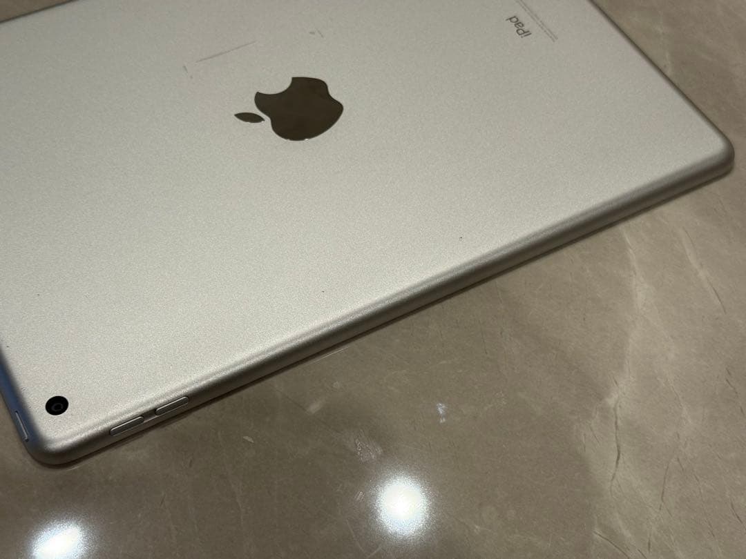 iPad7第7世代32GB WIFIモデル